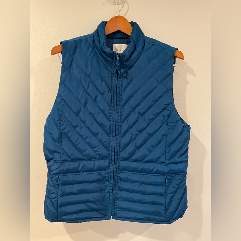 COPY - LOFT Teal Puffer Vest Size Large